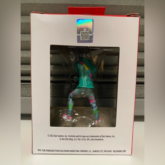 Hallmark - FORTNITE - “DJ Yonder” Ornament - Picture 3 of 3